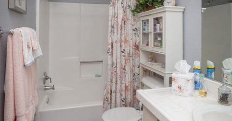 1599 W Swain Rd, Stockton, CA 95207 Photo