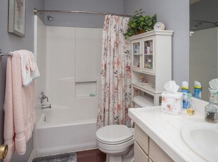 1599 W Swain Rd, Stockton, CA 95207 Photo