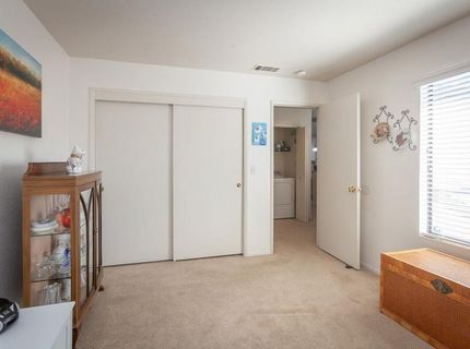 1599 W Swain Rd, Stockton, CA 95207 Photo