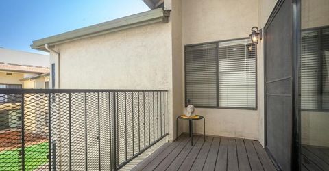 1599 W Swain Rd, Stockton, CA 95207 Photo