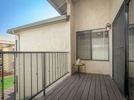 1599 W Swain Rd, Stockton, CA 95207 Photo