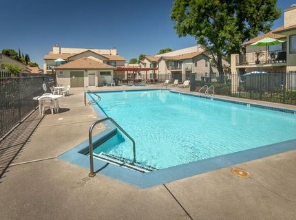 1599 W Swain Rd, Stockton, CA 95207 Photo