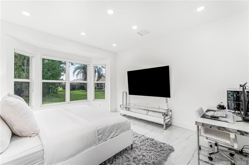 623 SW Lake Charles Circle , Port Saint Lucie, FL 34986 Photo