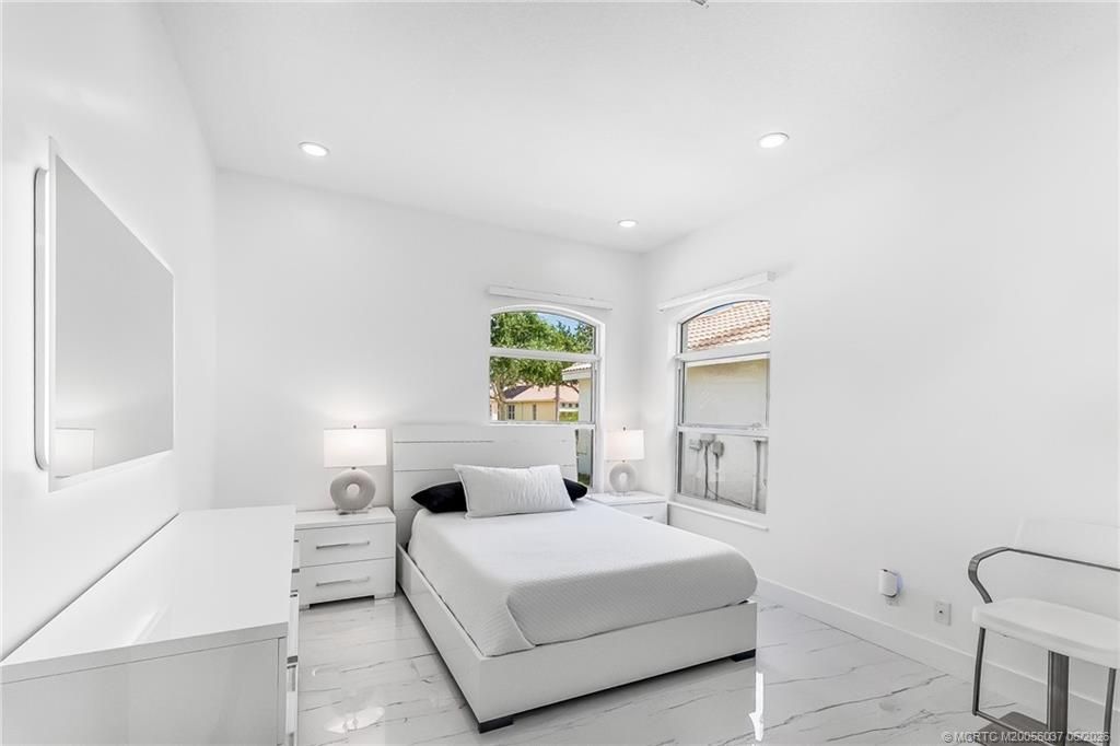 623 SW Lake Charles Circle , Port Saint Lucie, FL 34986 Photo