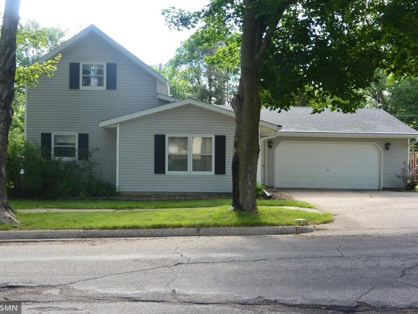 1514 Chandler Avenue N, Glencoe, MN 55336