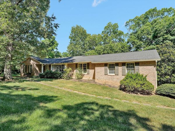 3615 Brymoor RD SW, Roanoke, VA 24018
