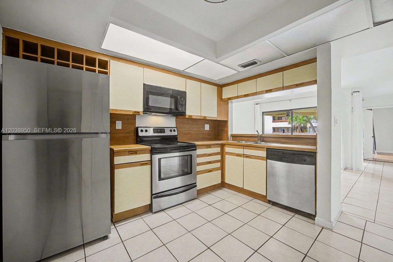 8830 SW 123rd Ct, Unit I-308, Miami, FL 33186 Photo