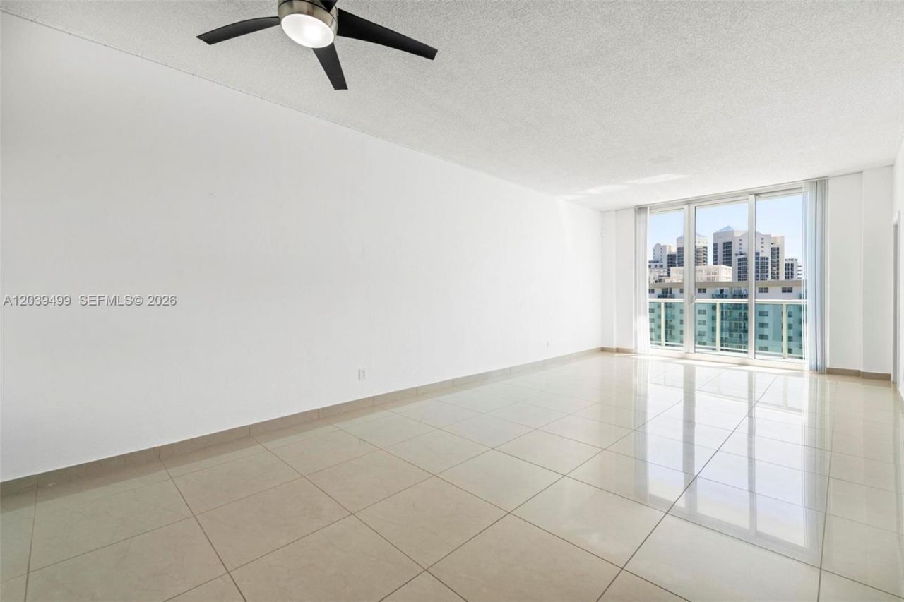 19380 Collins Ave , Unit PH-6, Sunny Isles Beach, FL 33160 Photo