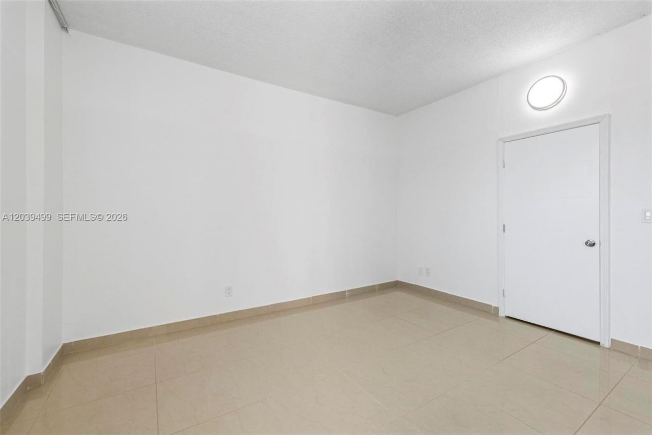 19380 Collins Ave , Unit PH-6, Sunny Isles Beach, FL 33160 Photo
