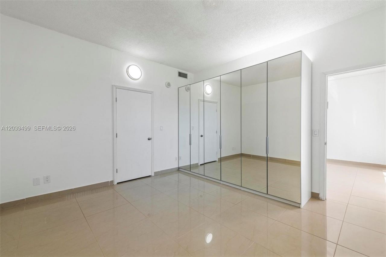 19380 Collins Ave , Unit PH-6, Sunny Isles Beach, FL 33160 Photo
