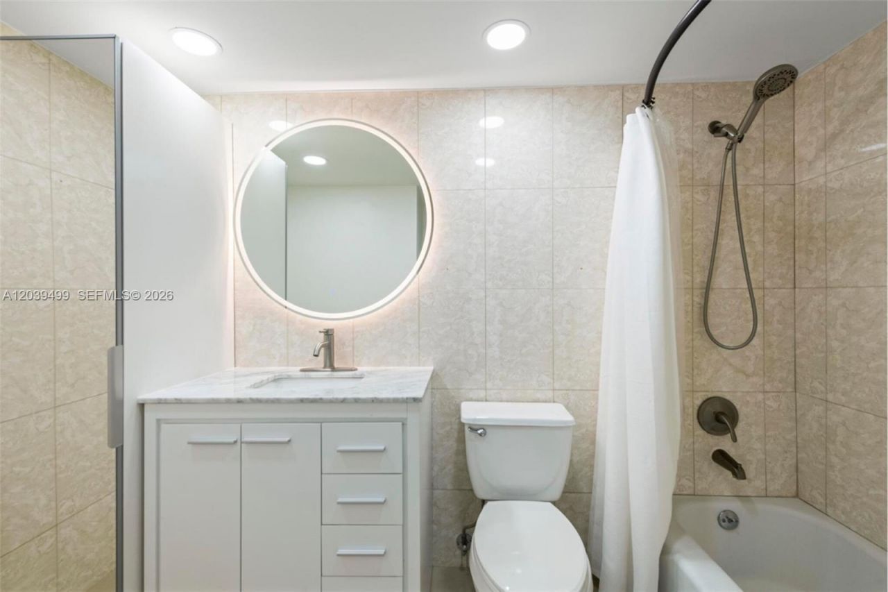 19380 Collins Ave , Unit PH-6, Sunny Isles Beach, FL 33160 Photo