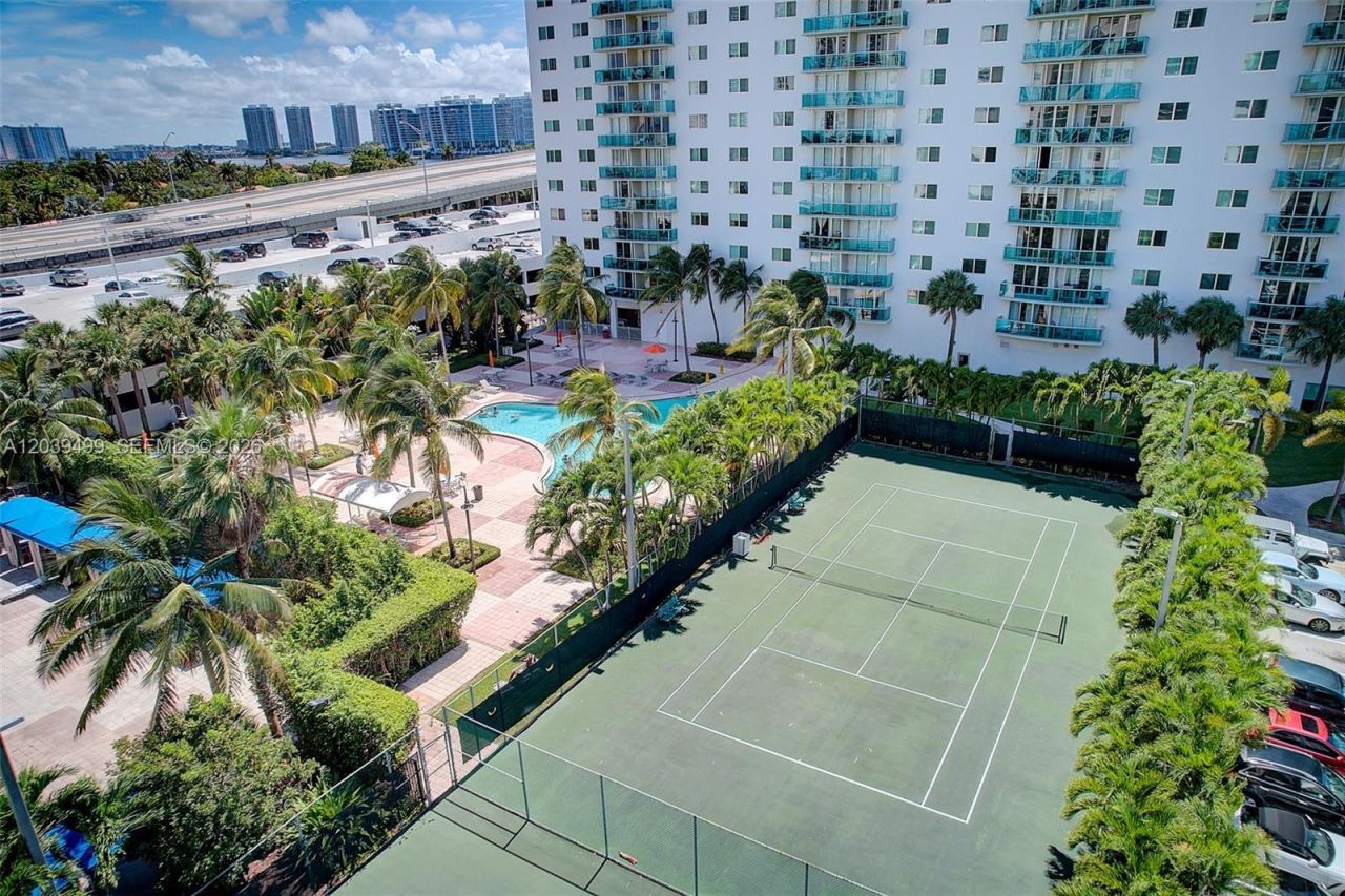 19380 Collins Ave , Unit PH-6, Sunny Isles Beach, FL 33160 Photo