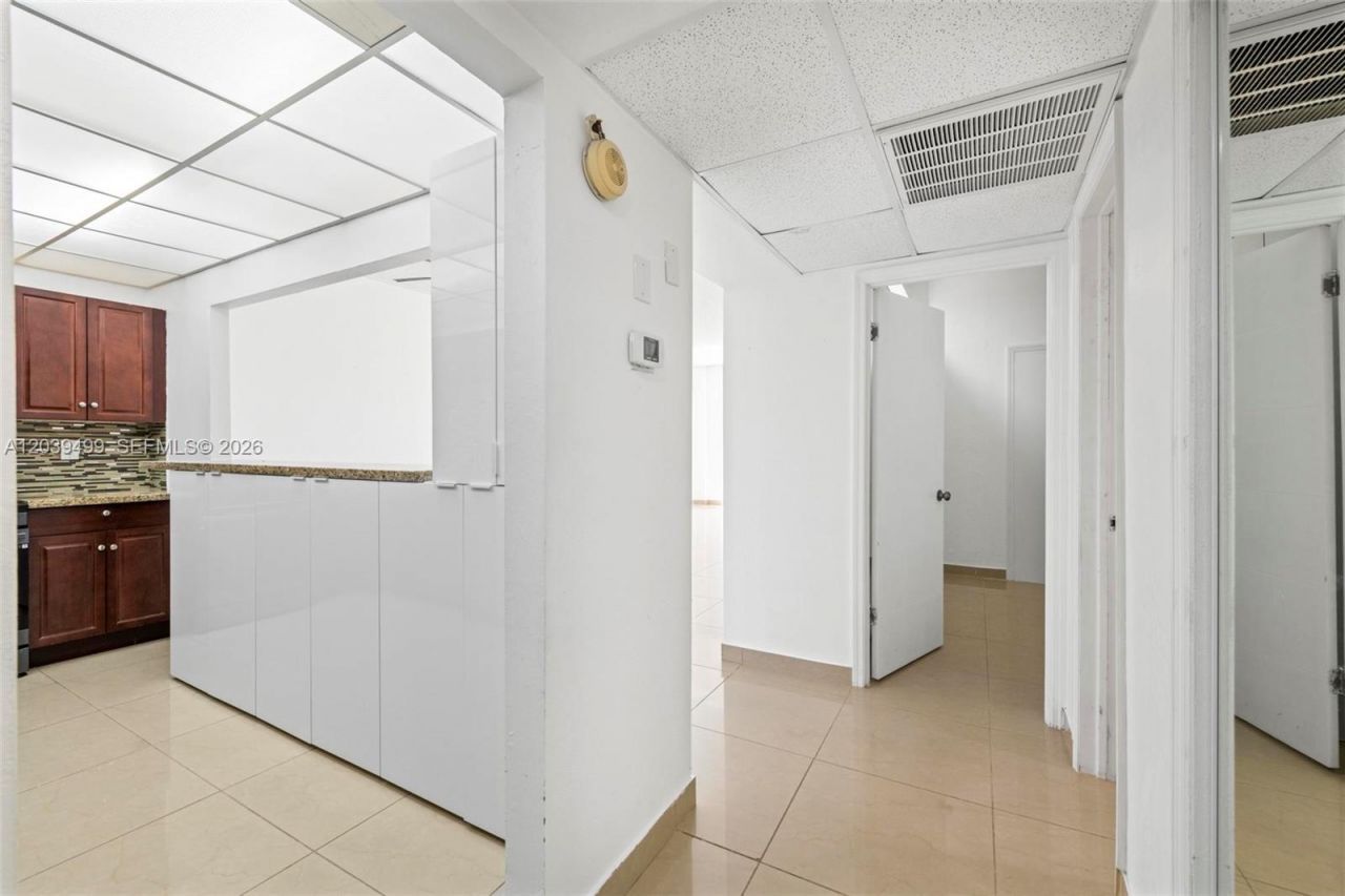 19380 Collins Ave , Unit PH-6, Sunny Isles Beach, FL 33160 Photo
