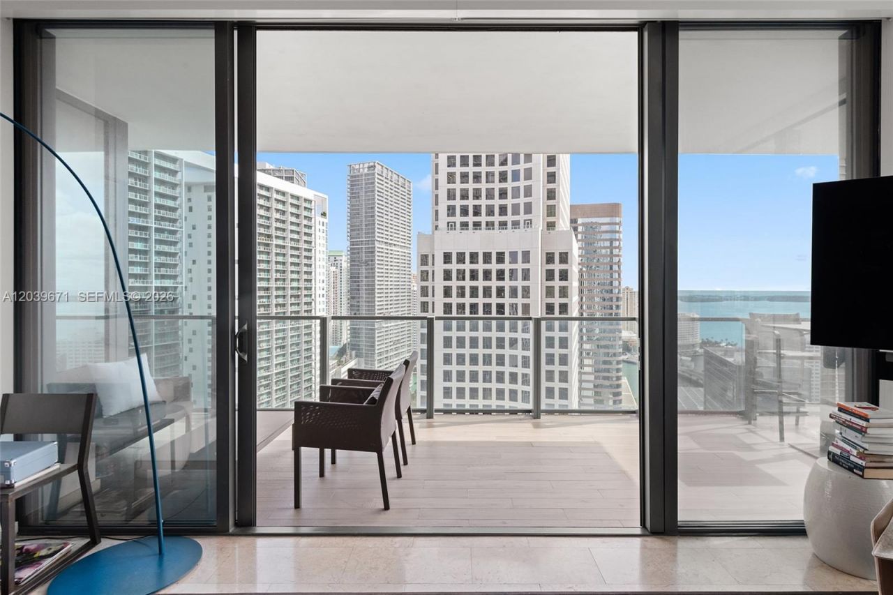 68 SE 6th St , Unit 2601, Miami, FL 33131 Photo