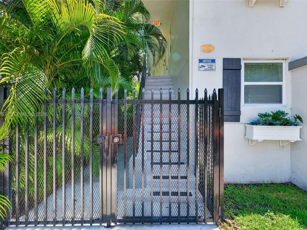 3676 Oak Ave , Unit 5, Miami, FL 33133