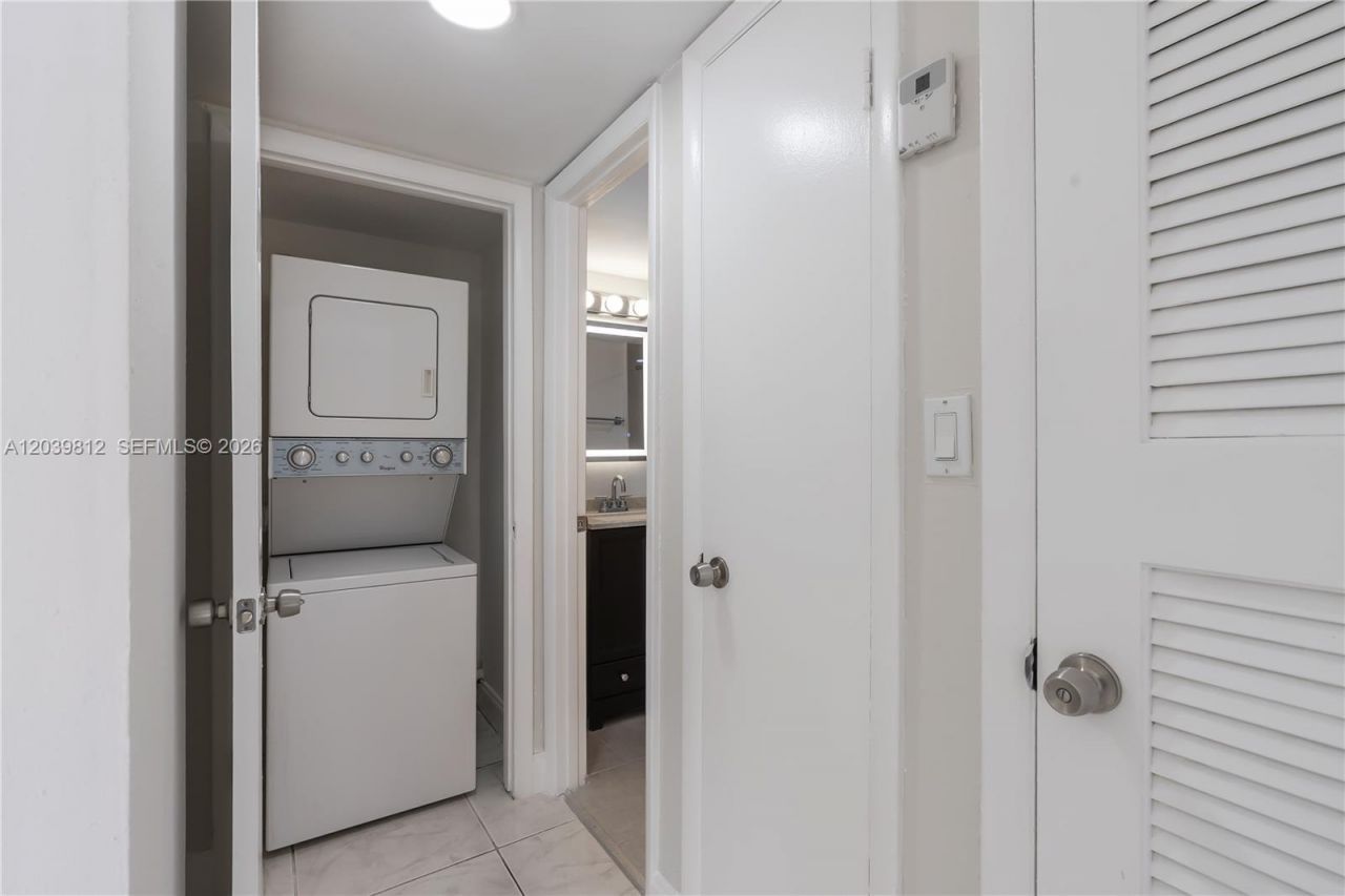 9180 Fontainebleau Blvd , Unit 103, Miami, FL 33172 Photo