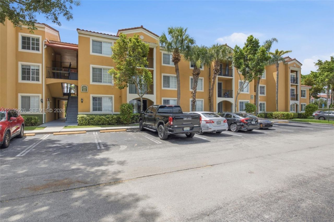 2351 W Preserve Way , Unit 306, Miramar, FL 33025 Photo