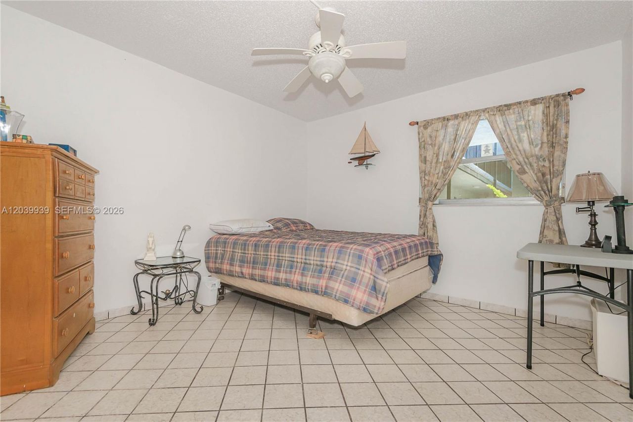 2800 Somerset Dr , Unit 115J, Lauderdale Lakes, FL 33311 Photo