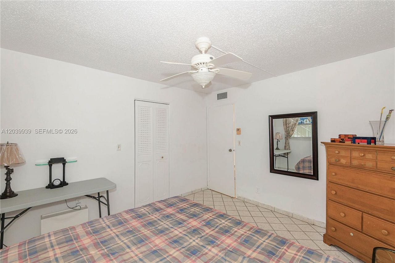 2800 Somerset Dr , Unit 115J, Lauderdale Lakes, FL 33311 Photo