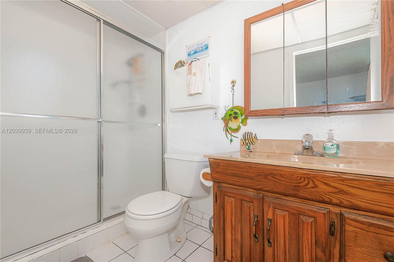 2800 Somerset Dr , Unit 115J, Lauderdale Lakes, FL 33311 Photo