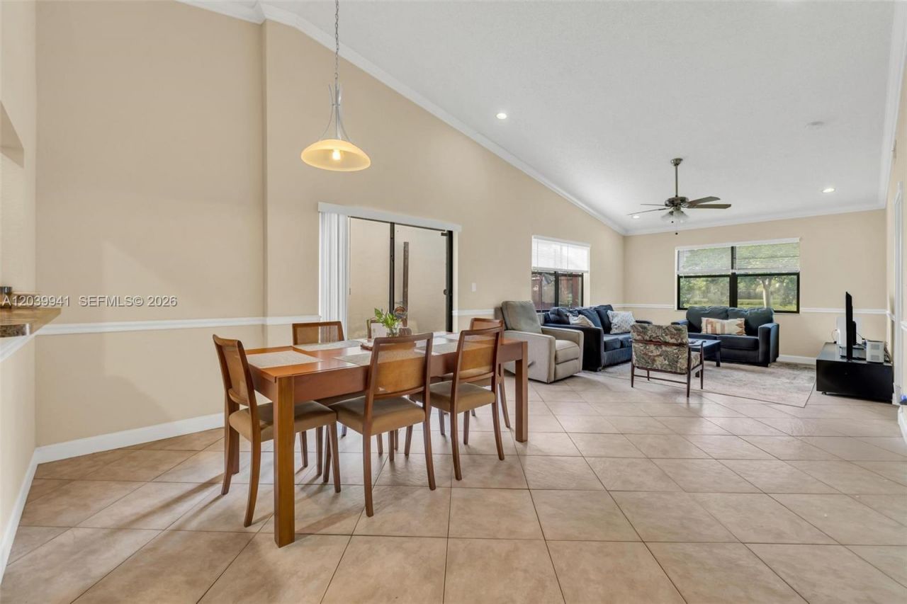 6633 N Parkway Dr , Unit 5-7, Margate, FL 33068 Photo