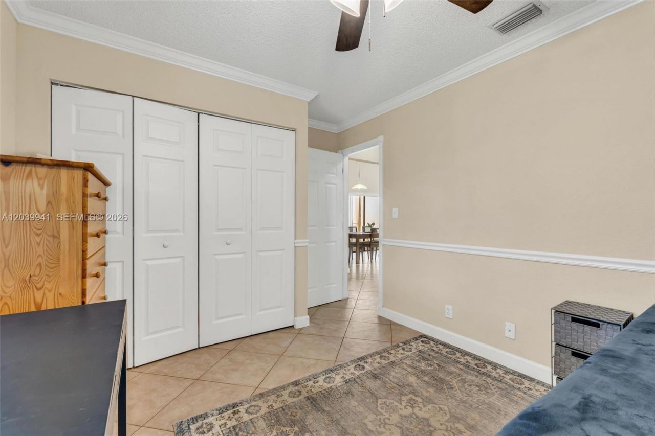 6633 N Parkway Dr , Unit 5-7, Margate, FL 33068 Photo