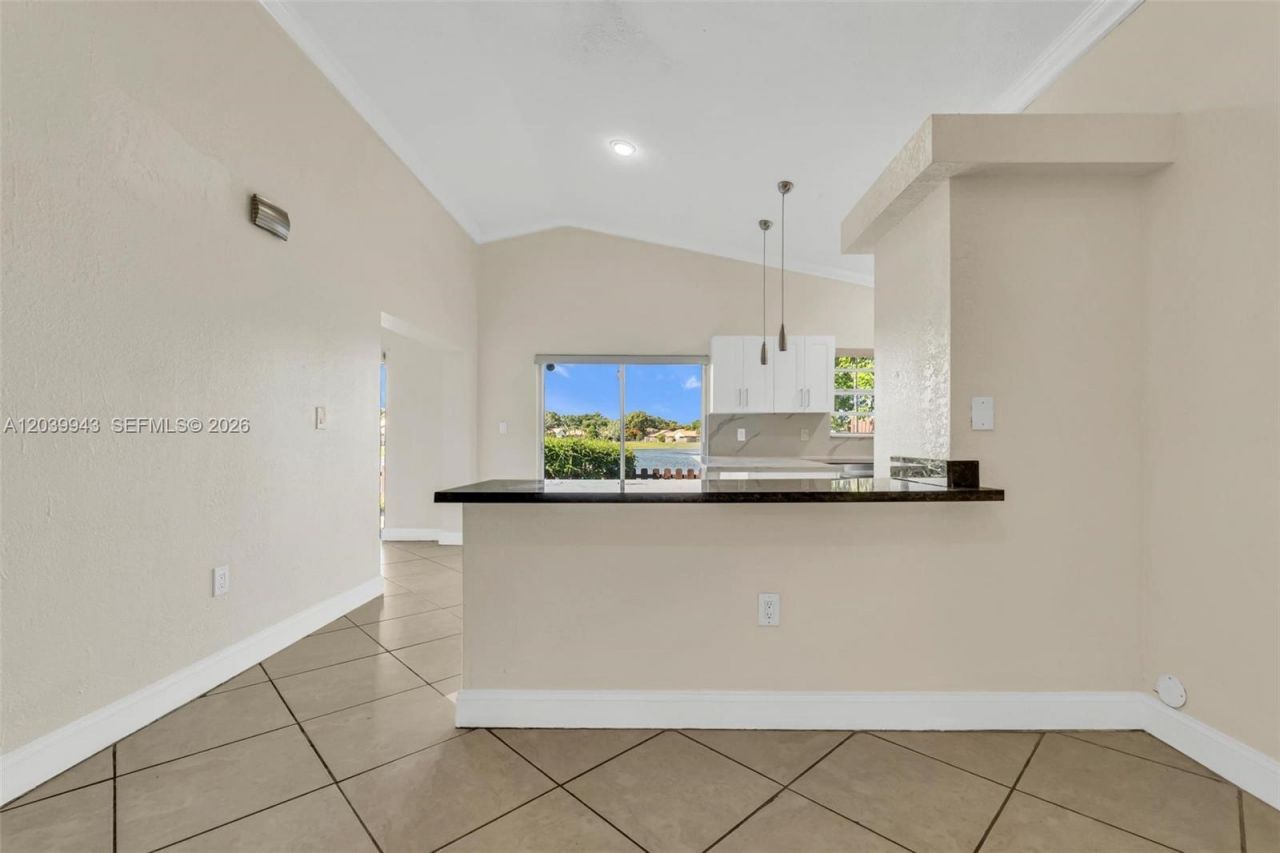 15311 SW 52nd Ter, Unit 15311, Miami, FL 33185 Photo