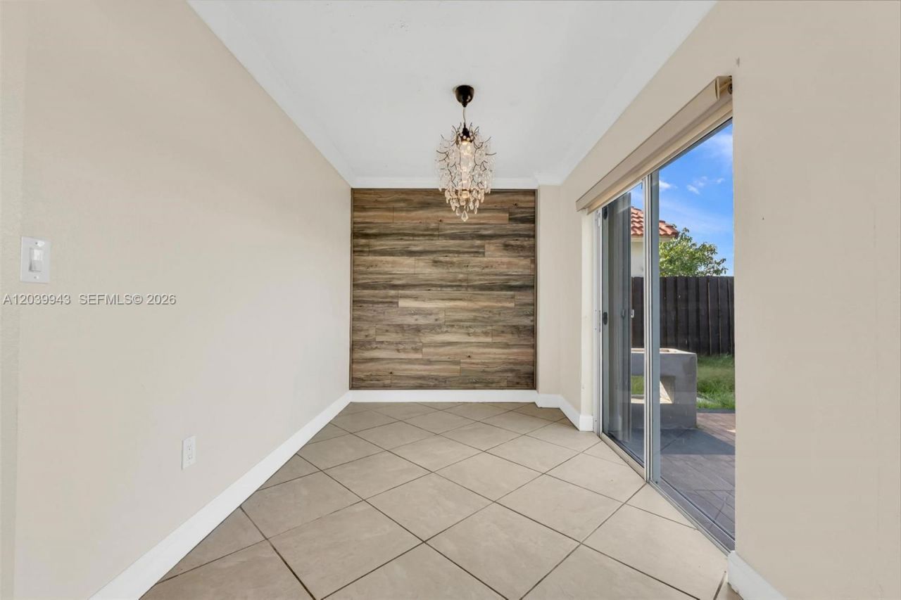15311 SW 52nd Ter, Unit 15311, Miami, FL 33185 Photo