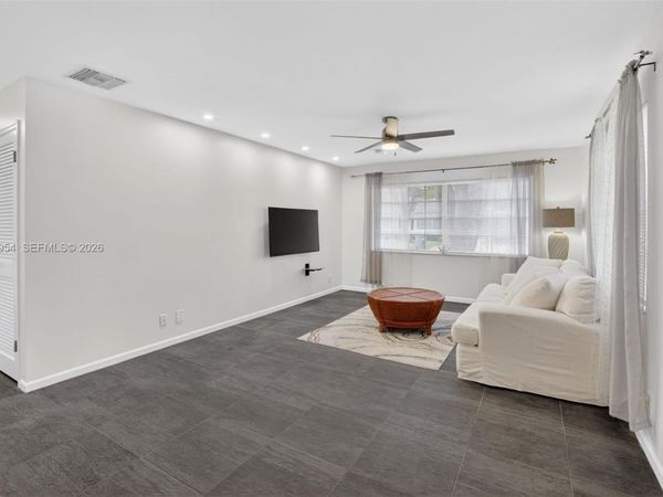 10125 S 42nd Ave S, Unit 151, Boynton Beach, FL 33436