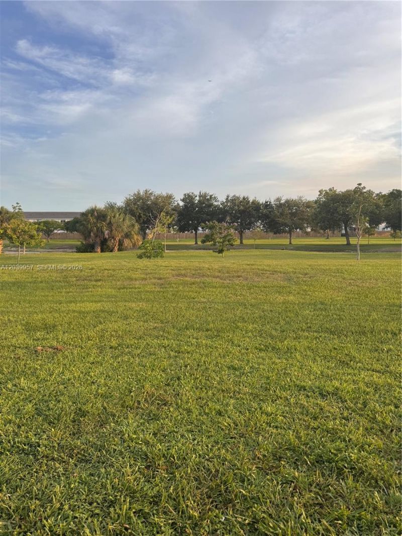 7070 NW 177th St , Unit 203-10, Hialeah, FL 33015 Photo