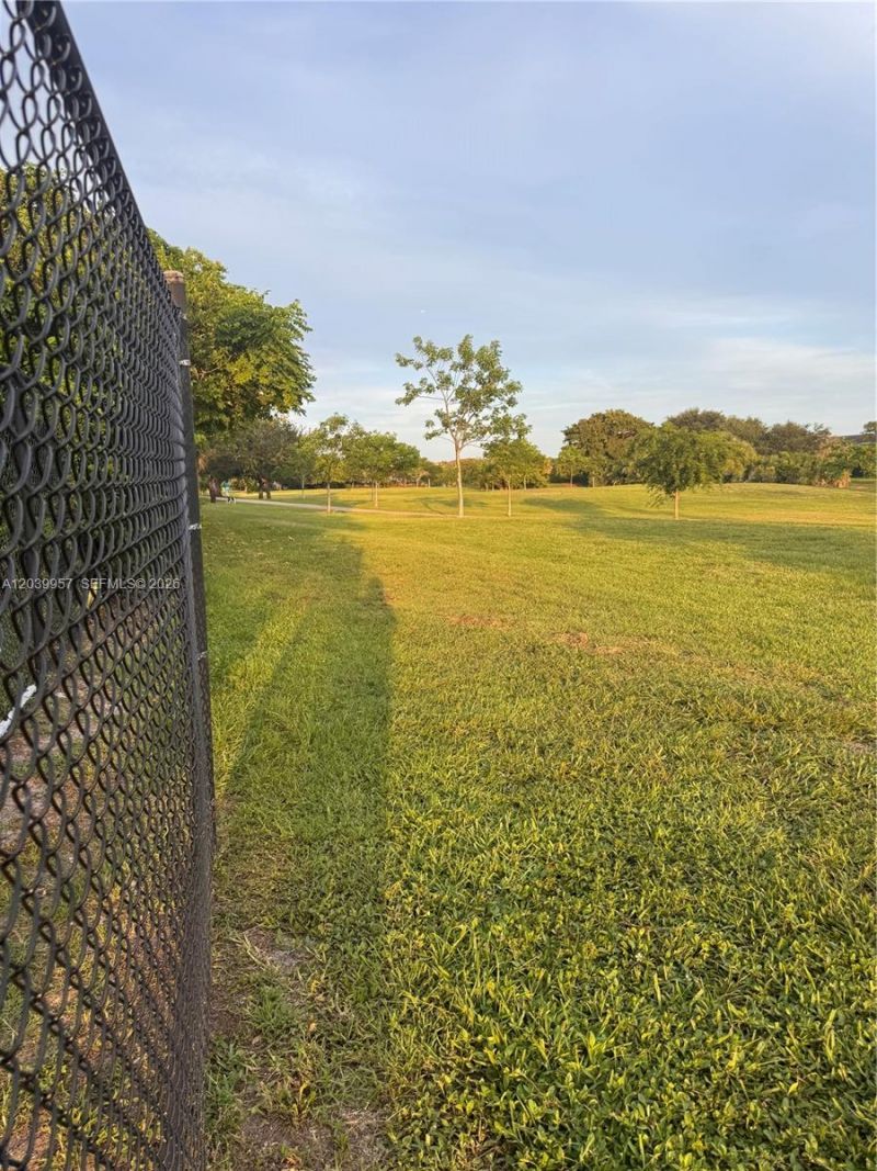 7070 NW 177th St , Unit 203-10, Hialeah, FL 33015 Photo