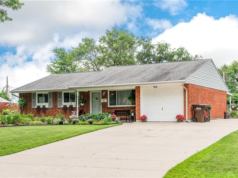 7918 Washington Park Drive, Miamisburg, OH 45459 Photo 1