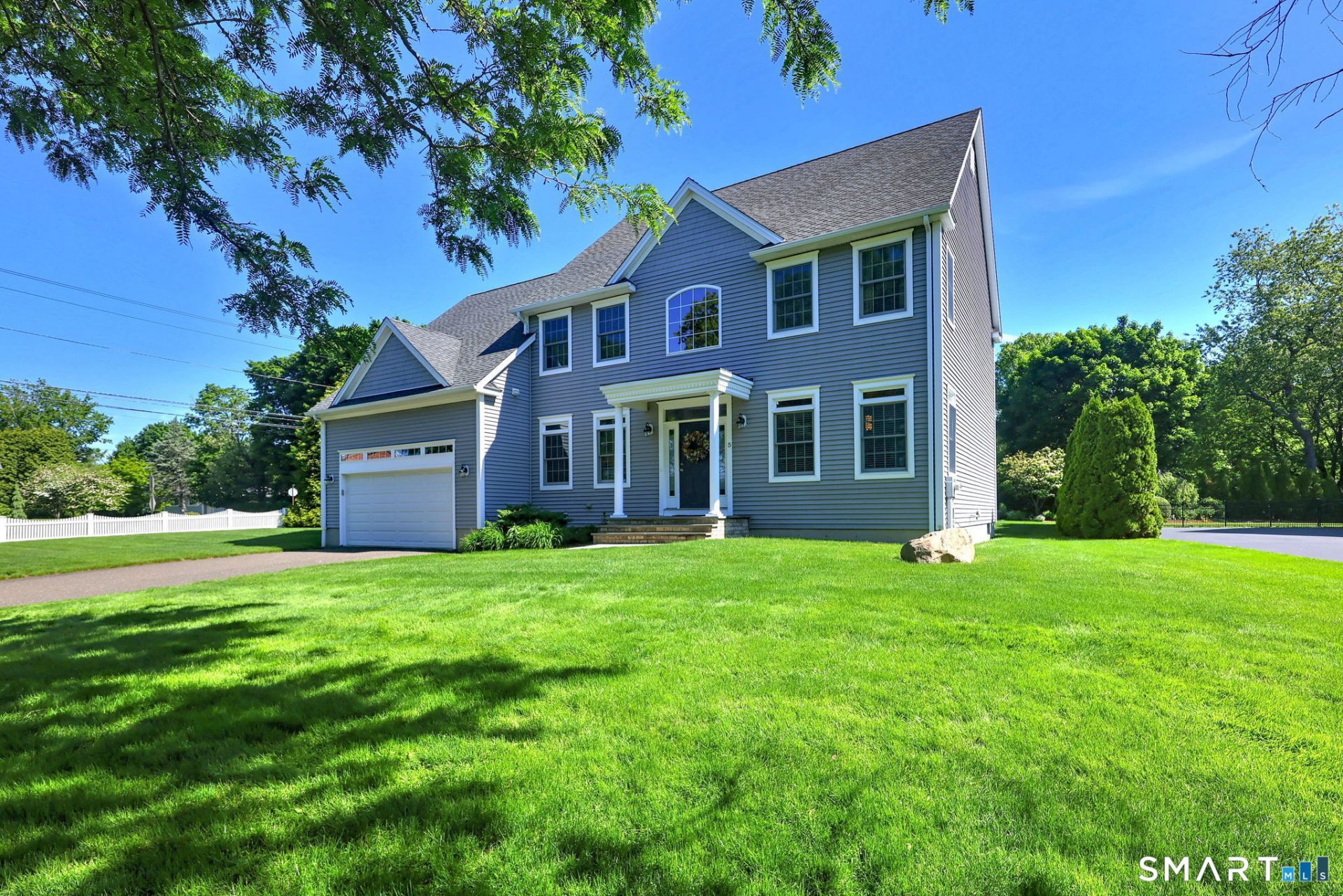 5 Randy, Milford, CT 06461 Main Photo