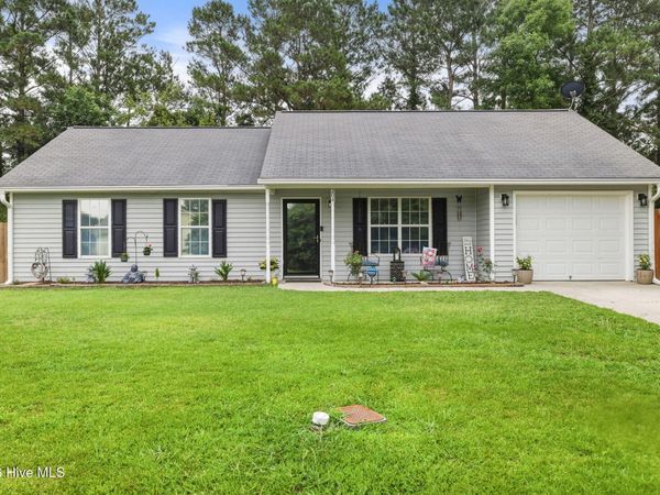 204 Palamino Trail, Jacksonville, NC 28546