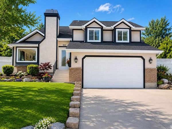 8651 S HARVARD PARK DR, Sandy, UT 84094
