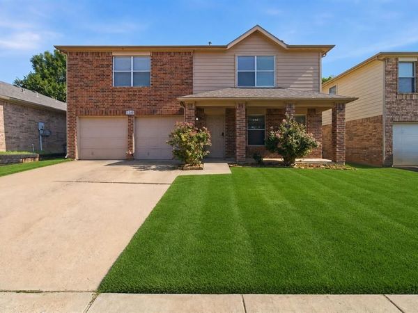 1740 White Feather Lane, Fort Worth, TX 76131