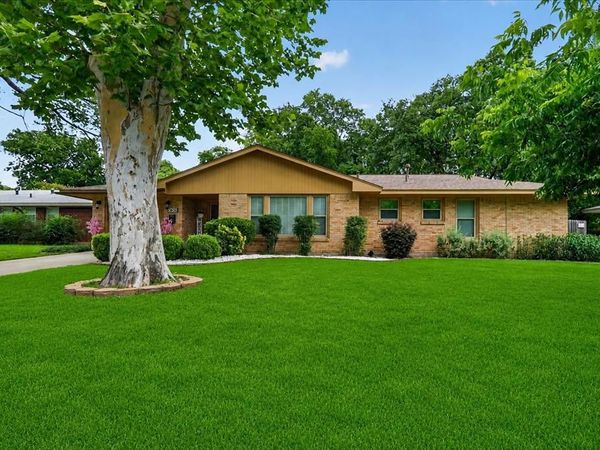3636 Charles Street, North Richland Hills, TX 76180