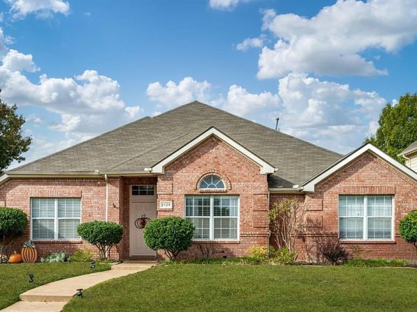2128 Fountain Drive, Lewisville, TX 75067
