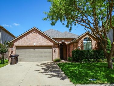 10204 Star Fish Street, Fort Worth, TX 76244
