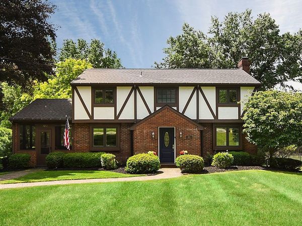 3211 Unionville Road , Cranberry Twp, PA 16066