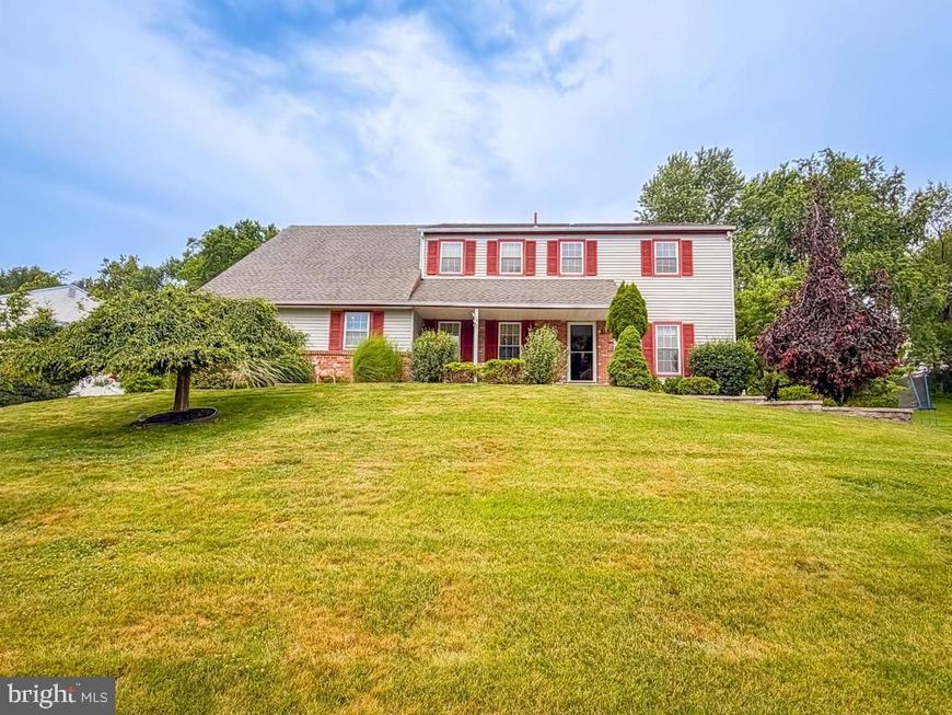 735 Ross Drive, Feasterville Trevose, PA 19053 Main Photo
