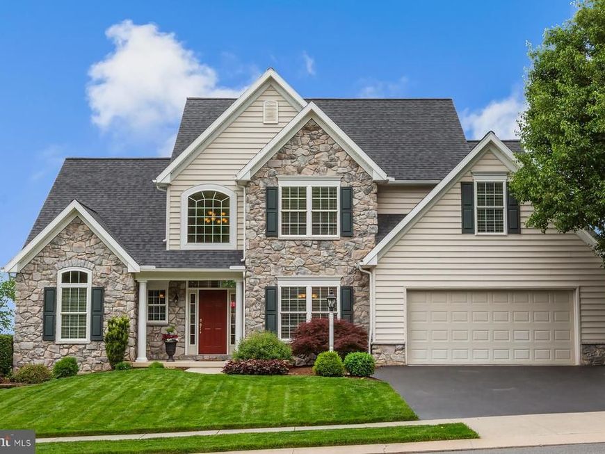 572 Eagles View, Lancaster, PA 17601 Main Photo