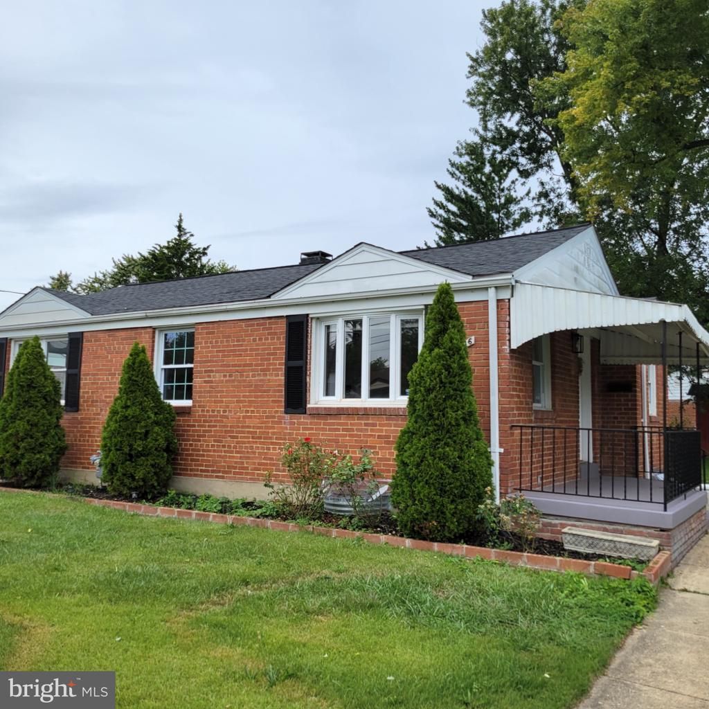 2416 GRIFFEN STREET, HYATTSVILLE, MD 20783