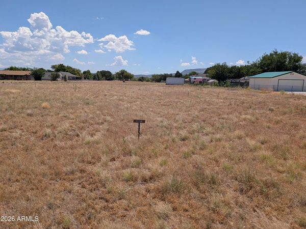 18671 S JOSEPH HODGE Road, Unit 121, Kirkland, AZ 86332