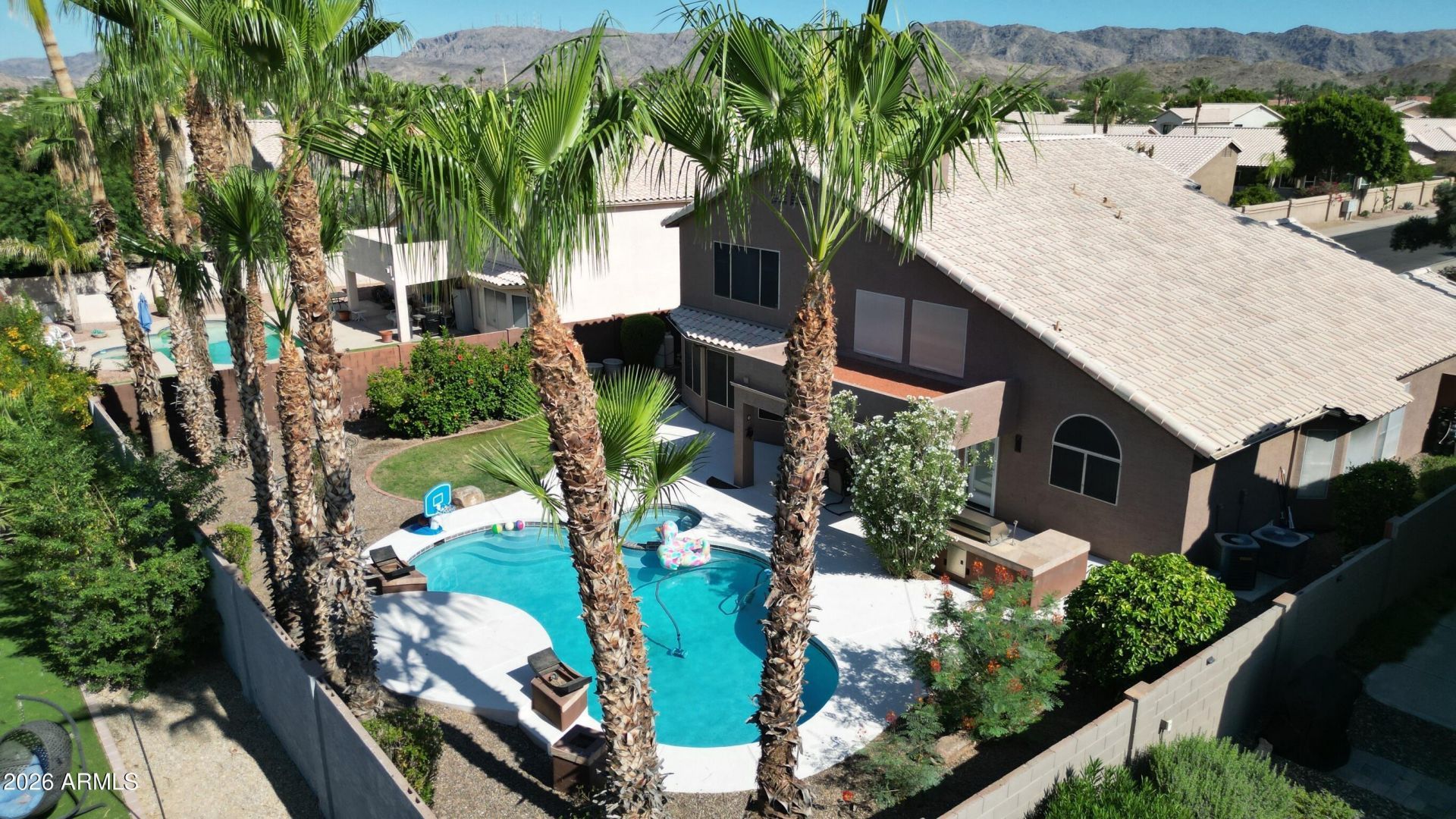 3879 E AMBERWOOD Drive, Phoenix, AZ 85048