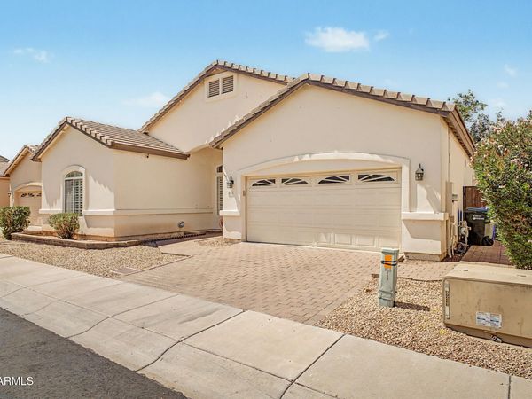 808 W CITRUS Way, Phoenix, AZ 85013