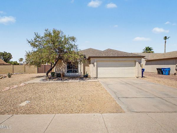 3648 W SARAGOSA Street, Chandler, AZ 85226