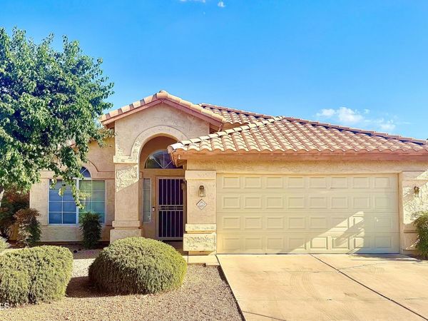 3527 E KRISTAL Way, Phoenix, AZ 85050