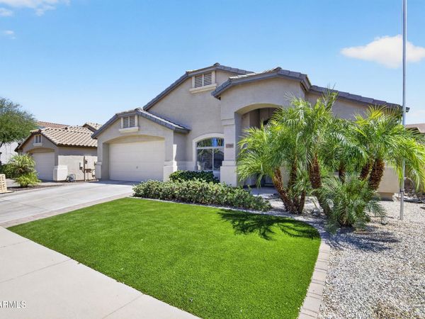 17589 W WINDROSE Drive, Surprise, AZ 85388