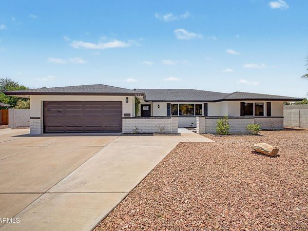 3234 S ALLRED Drive, Tempe, AZ 85282